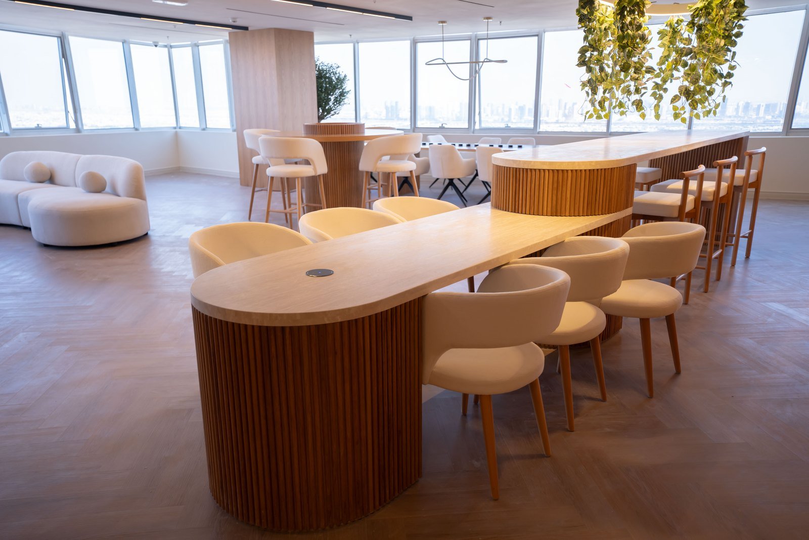 AD Tyres commercial fit-out in Platinum Tower, JLT