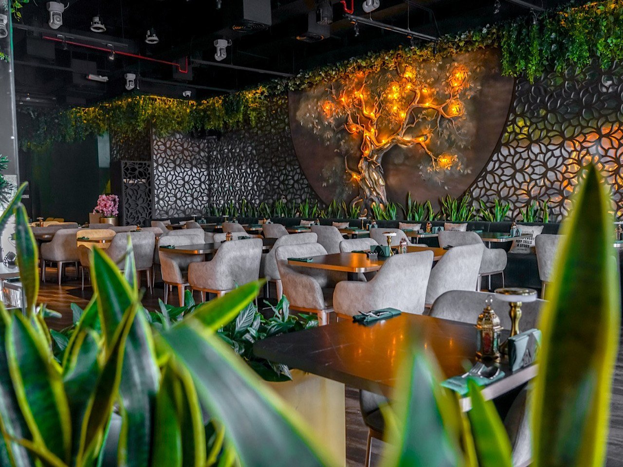 Gashisha restaurant fit-out on Sheikh Zayed Road, Dubai — photo 1