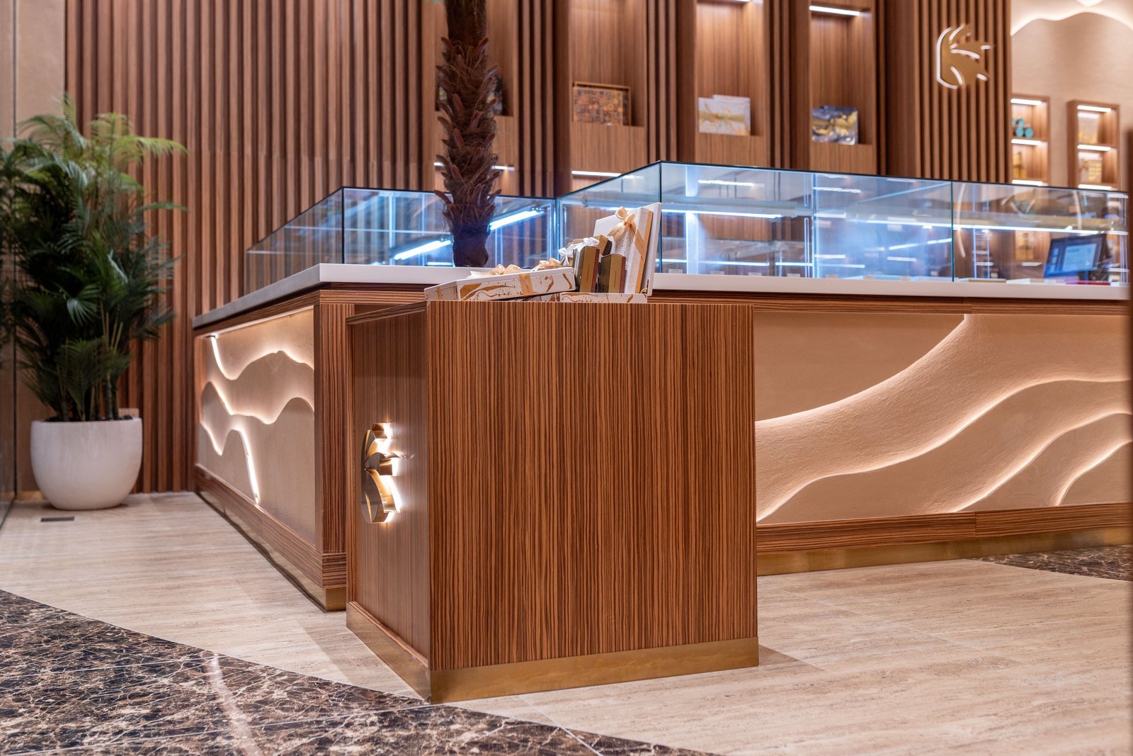 Saudi Dates Center retail fit-out at Dubai Hills Mall — photo 6
