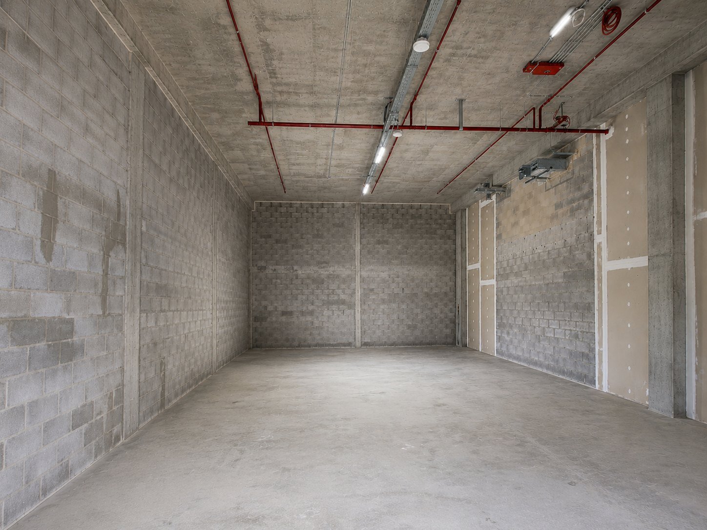 Saudi Dates Center before works, at shell
